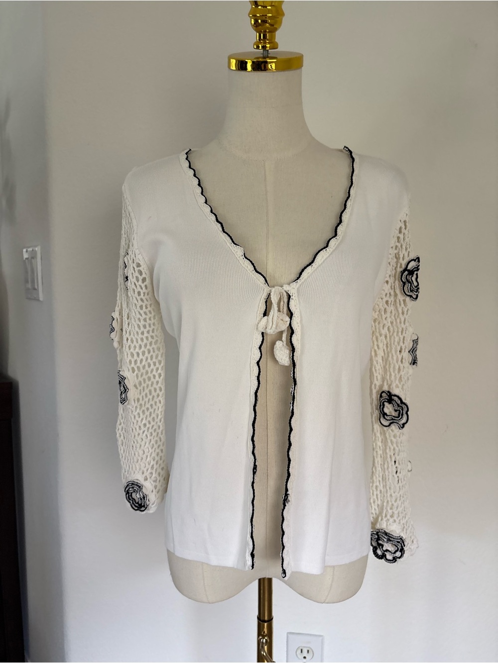 Sweater Subcategory Identification - Picture 2 of 7